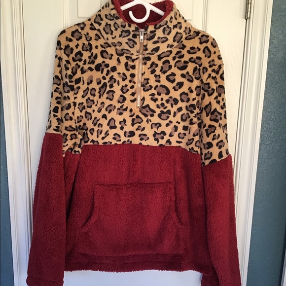 Women’s Leopard and Burgundy Pullover 2XL (L) - Picture 2 of 9